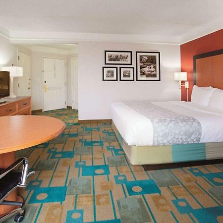 La Quinta By Wyndham Albuquerque West Hotel Exterior photo