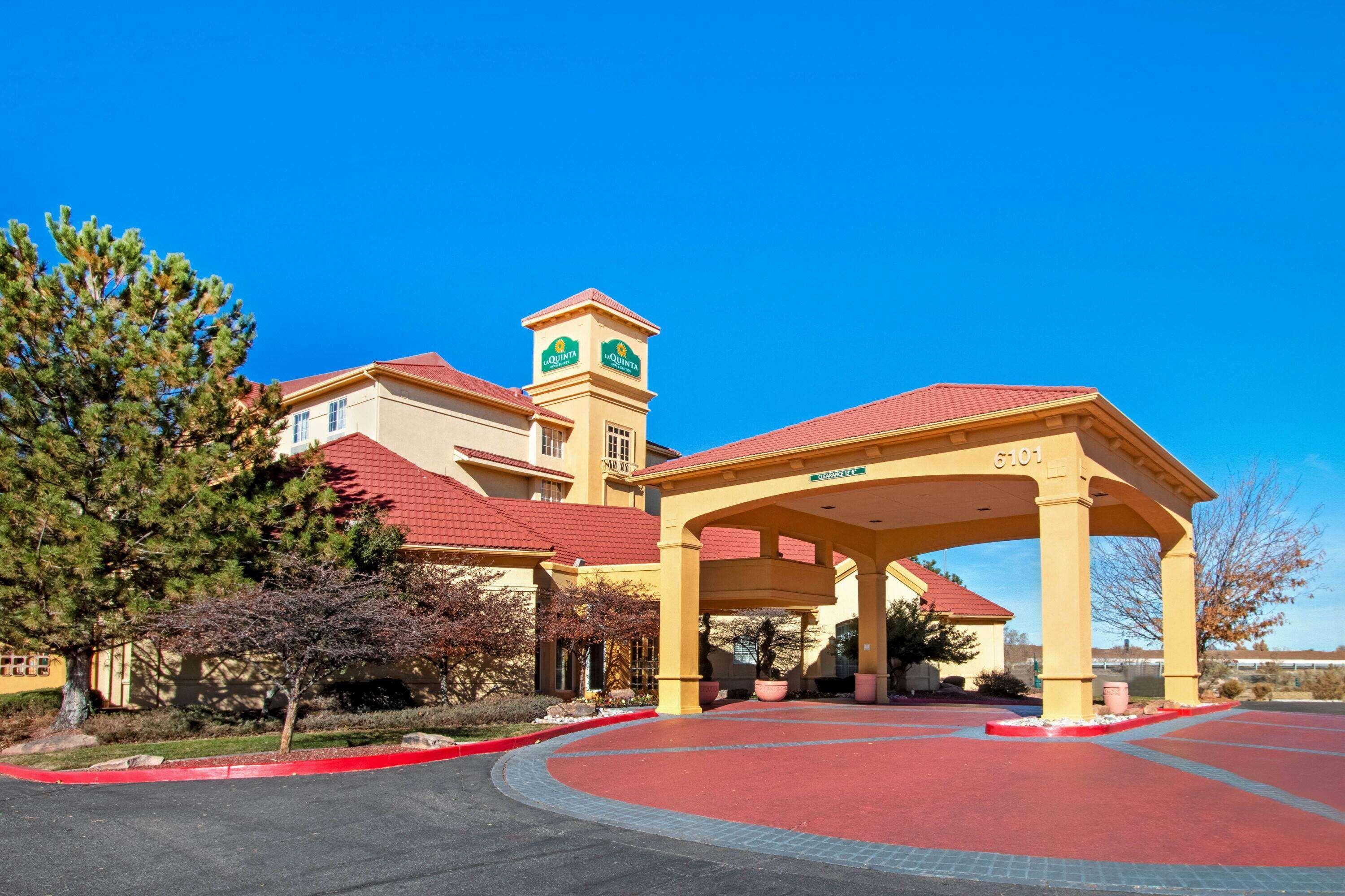 La Quinta By Wyndham Albuquerque West Hotel Exterior photo