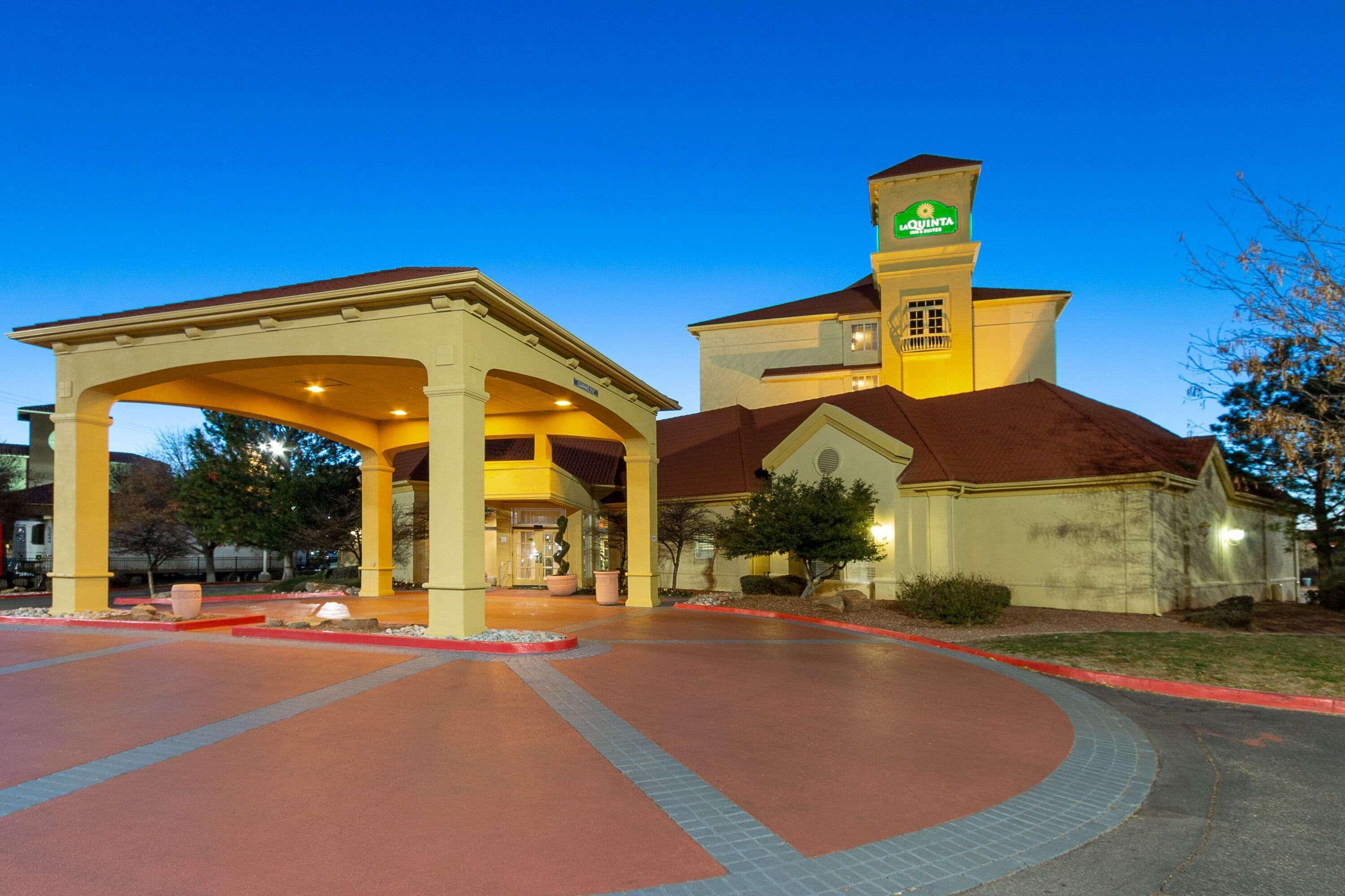 La Quinta By Wyndham Albuquerque West Hotel Exterior photo