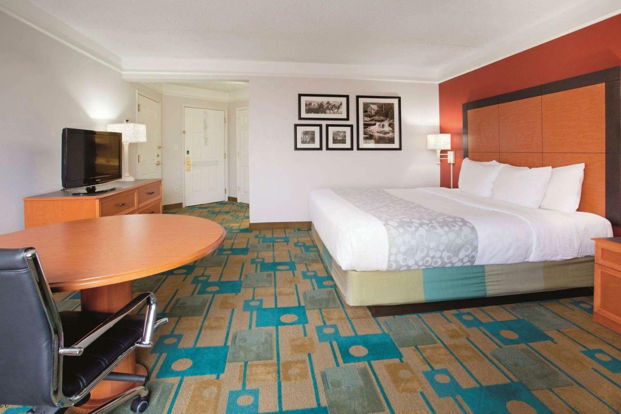 La Quinta By Wyndham Albuquerque West Hotel Exterior photo